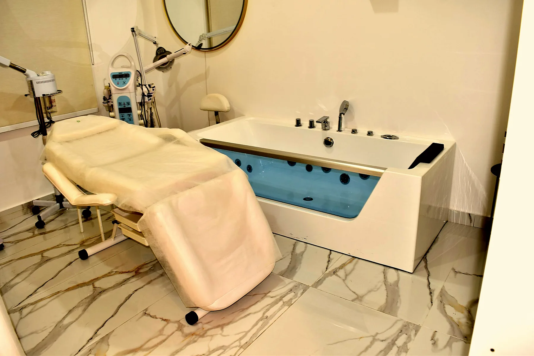 Facial room — treatment bed
